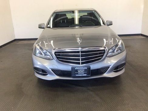 Used 2014 Mercedes-Benz E 350 4MATIC Sedan image 2