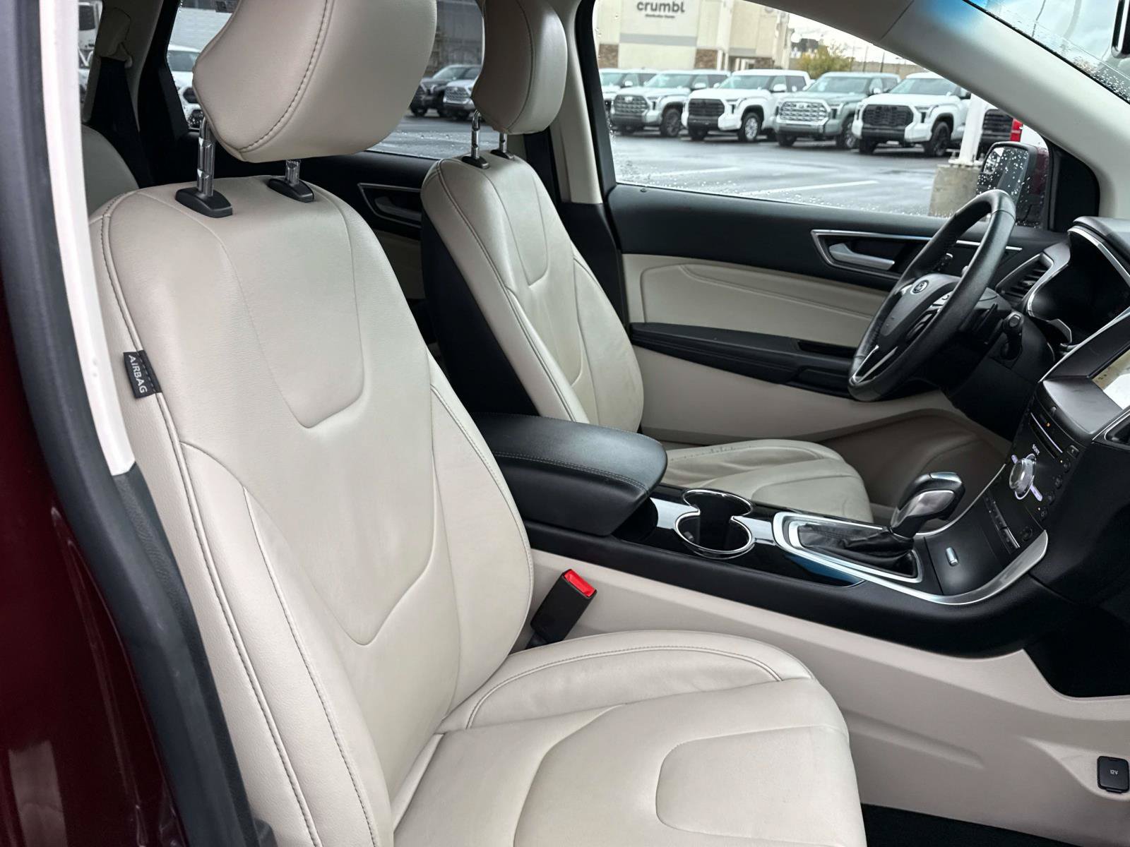 Used 2018 Ford Edge Titanium w/ Technology Package AWD/4WD image 18