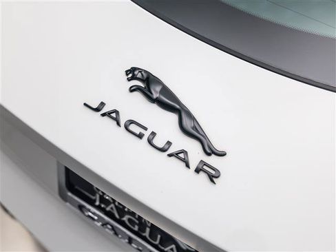 Certified 2024 Jaguar F-TYPE Coupe AWD image 37