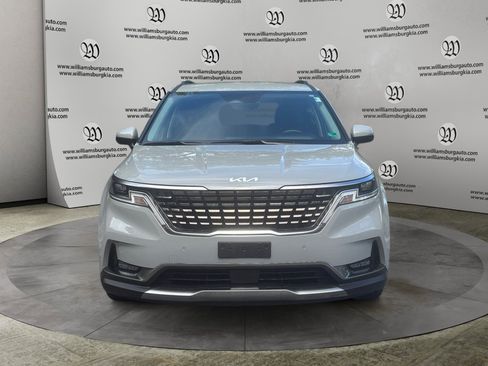 Used 2023 Kia Carnival SX image 8