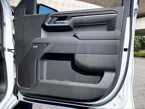 New 2026 Chevrolet Silverado 1500 RST AWD/4WD image 13