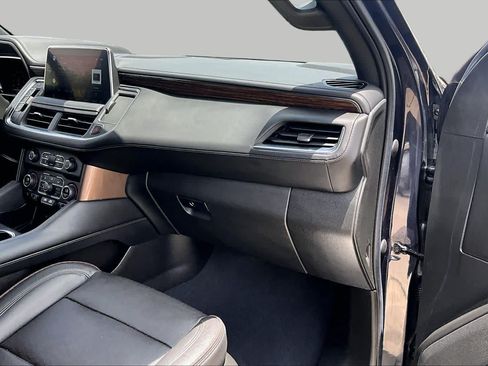 Certified 2022 Chevrolet Tahoe High Country AWD/4WD image 36