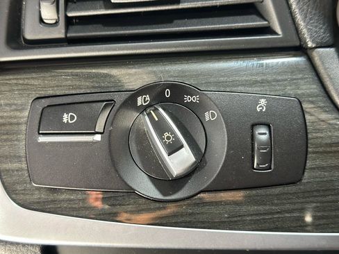 Used 2014 BMW 550i xDrive Sedan AWD/4WD image 40