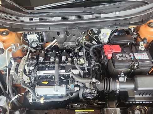 Used 2024 Nissan Kicks SR image 8