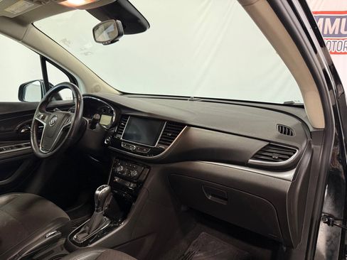 Used 2018 Buick Encore FWD image 28