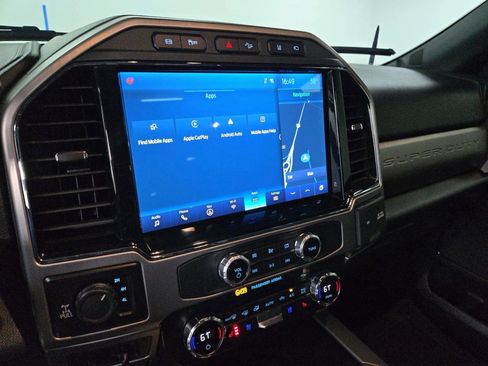 Used 2022 Ford F350 Platinum image 27