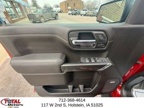 Used 2022 GMC Sierra 1500 AT4 w/ AT4 Premium Package AWD/4WD image 8