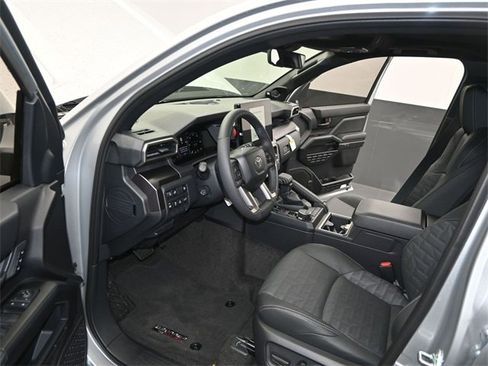 New 2025 Toyota 4Runner TRD Off-Road Premium image 4