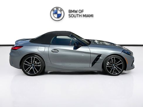 Certified 2023 BMW Z4 sDrive30i w/ Shadowloine Package image 8