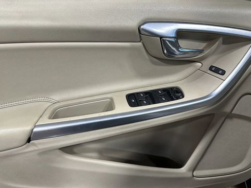 Used 2015 Volvo S60 T5 Premier w/ Convenience Package FWD image 10