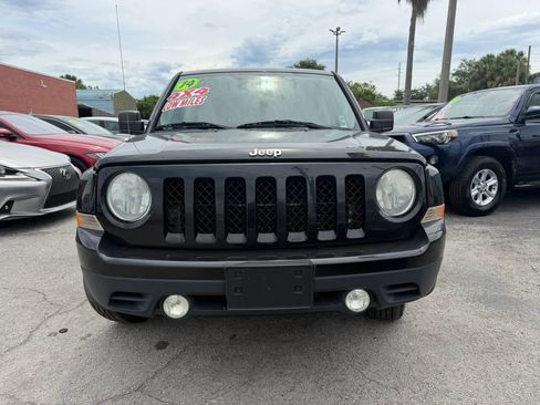 Used 2014 Jeep Patriot Sport w/ Power Value Group AWD/4WD image 2
