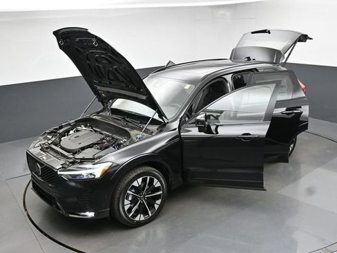 New 2026 Volvo XC60 B5 Plus w/ Climate Package AWD/4WD image 54