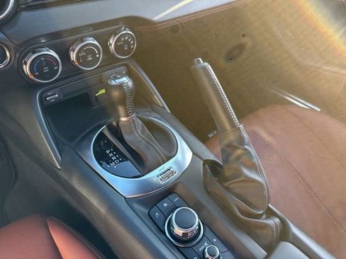 Used 2023 MAZDA MX-5 Miata Grand Touring image 11