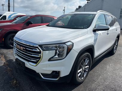 Used 2022 GMC Terrain SLT w/ Infotainment Package II