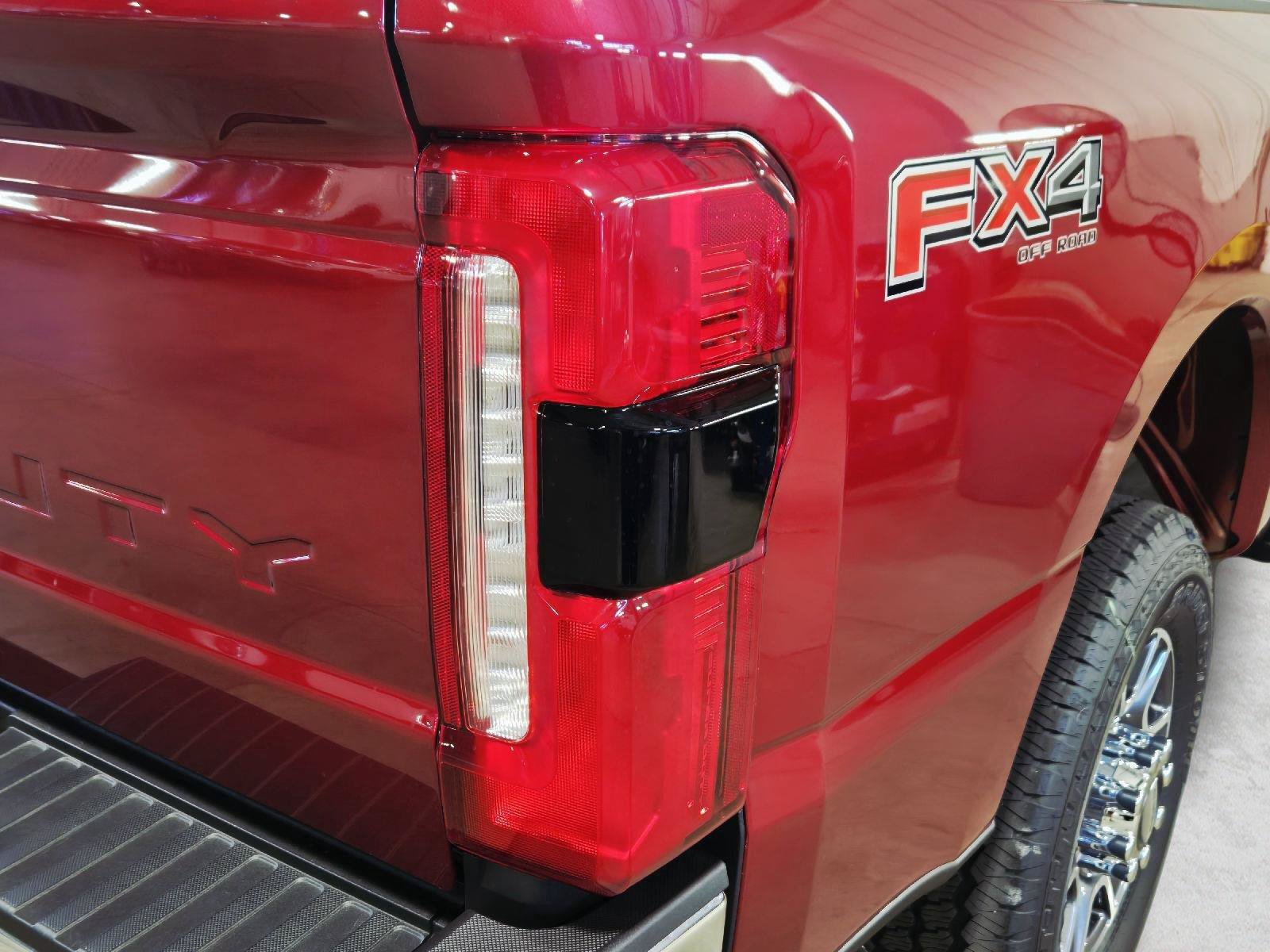 New 2026 Ford F350 Lariat w/ FX4 Off-Road Package AWD/4WD image 20