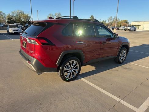 Used 2022 Toyota RAV4 Limited w/ Limited Grade Weather Package AWD/4WD image 5