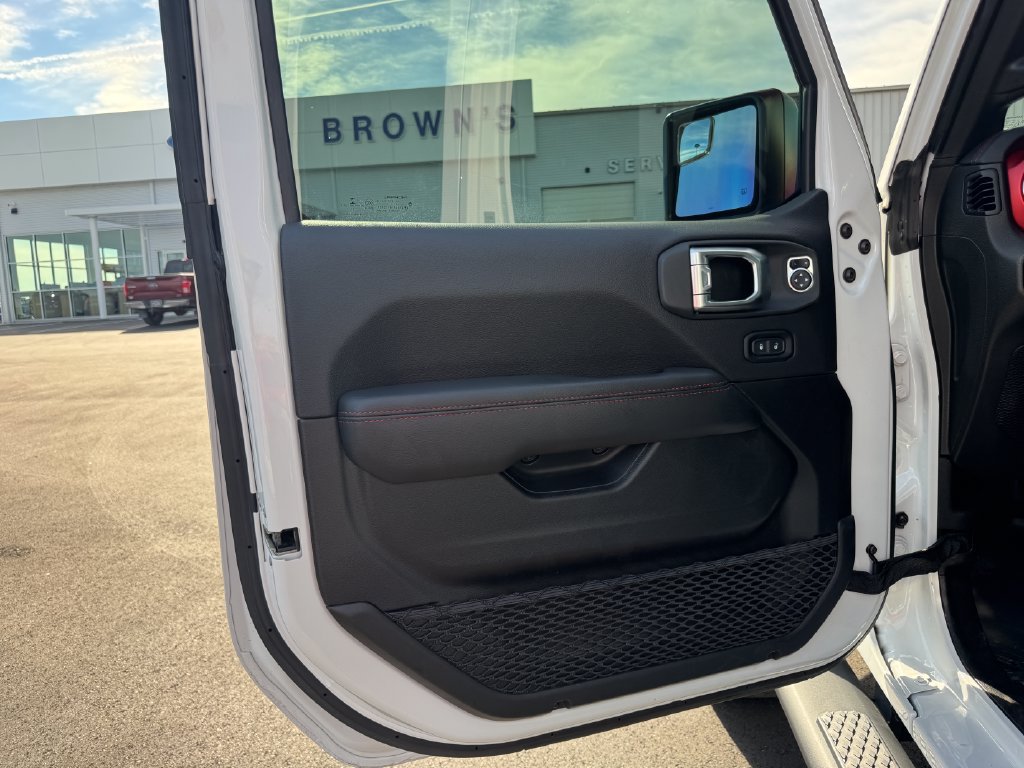 Used 2021 Jeep Gladiator Rubicon AWD/4WD image 19