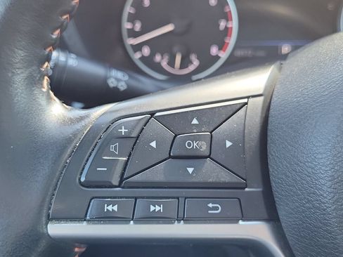 Used 2022 Nissan Sentra SR w/ SR Premium Package FWD image 21