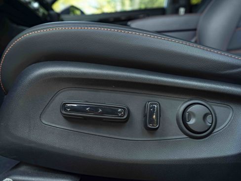Used 2026 Honda CR-V Sport Touring image 41