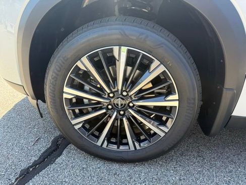 New 2026 Nissan Pathfinder Platinum AWD/4WD image 26