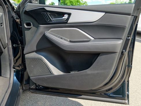 Used 2023 Acura MDX SH-AWD w/ Technology Package image 35