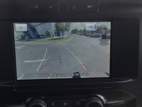 Used 2023 Ford F150 XLT image 17