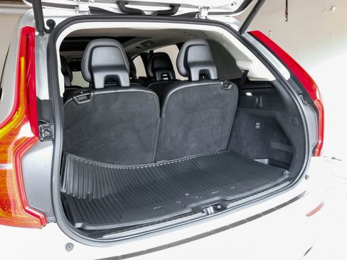 Used 2020 Volvo XC90 T5 Momentum w/ Protection Package Premier FWD image 55