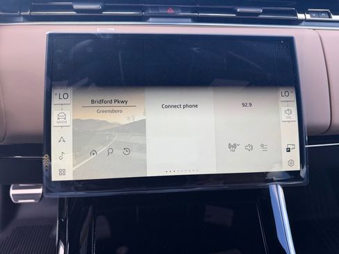 New 2026 Land Rover Range Rover Sport SE AWD/4WD image 16