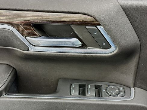 Used 2024 GMC Sierra 1500 Elevation image 15