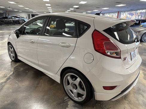 Used 2018 Ford Fiesta ST FWD image 7