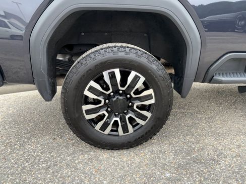 Certified 2025 GMC Sierra 2500 Denali Ultimate AWD/4WD image 23
