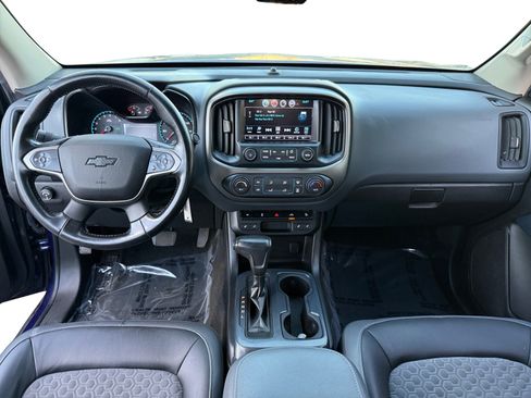 Used 2017 Chevrolet Colorado Z71 image 11