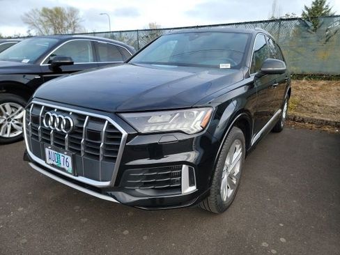 Used 2023 Audi Q7 3.0T Premium w/ Convenience Package image 4