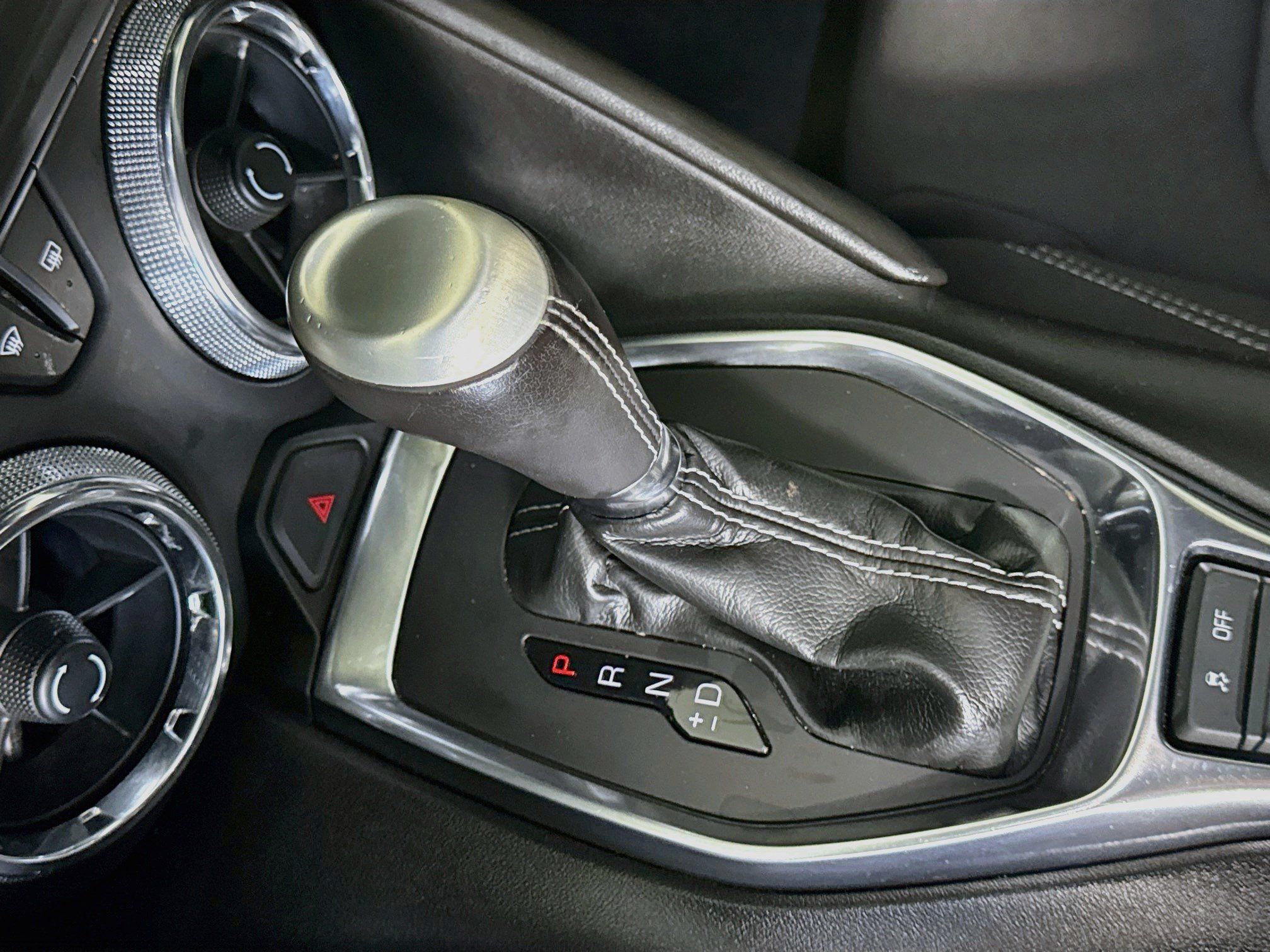 Used 2020 Chevrolet Camaro LT RWD image 20