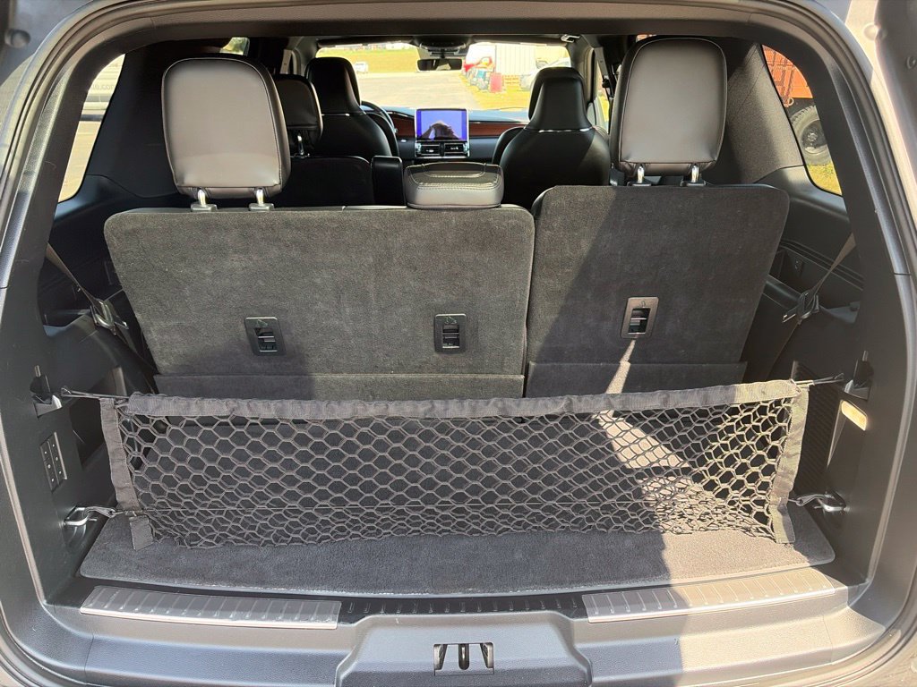 Used 2020 Lincoln Navigator Reserve w/ Luxury Package AWD/4WD image 6