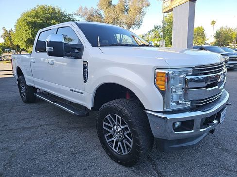 Used 2017 Ford F250 Lariat w/ Lariat Ultimate Package AWD/4WD image 1