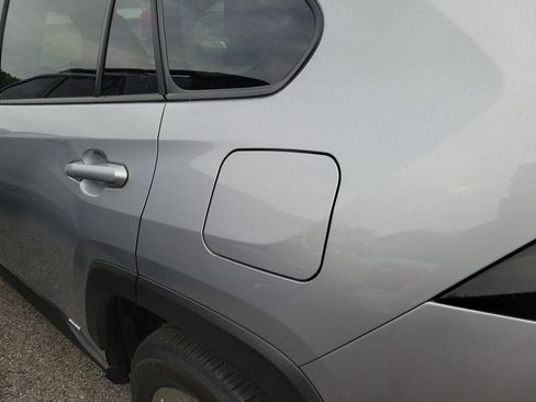 Certified 2025 Toyota RAV4 LE AWD/4WD image 21