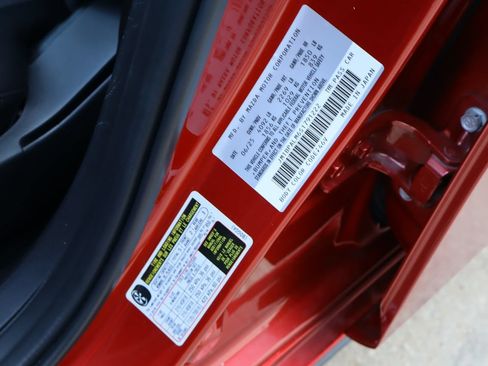 Used 2025 MAZDA MAZDA3 s FWD image 26