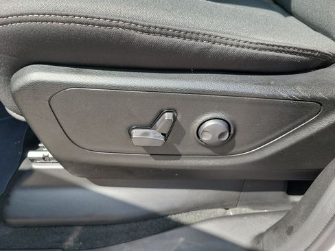 Used 2023 RAM 1500 Big Horn RWD image 21