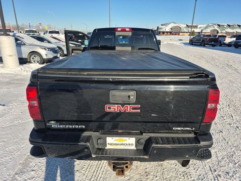 Used 2018 GMC Sierra 3500 Denali w/ Duramax Plus Package AWD/4WD image 23