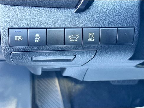 Used 2022 Toyota Camry LE image 11