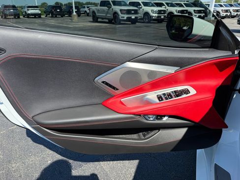 Used 2023 Chevrolet Corvette Stingray Preferred Conv w/ Z51 Performance Package RWD image 22