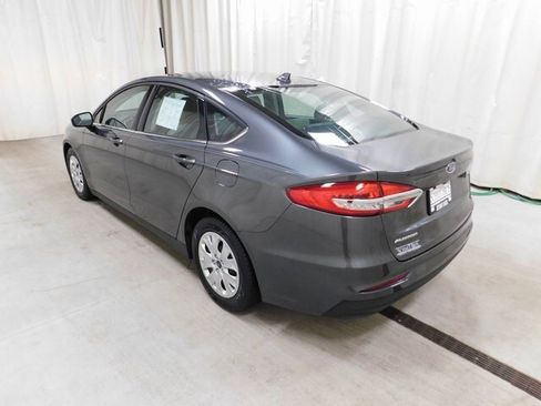 Used 2020 Ford Fusion S image 15