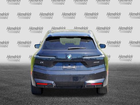 Used 2023 BMW iX xDrive50 w/ Premium Package AWD/4WD image 7