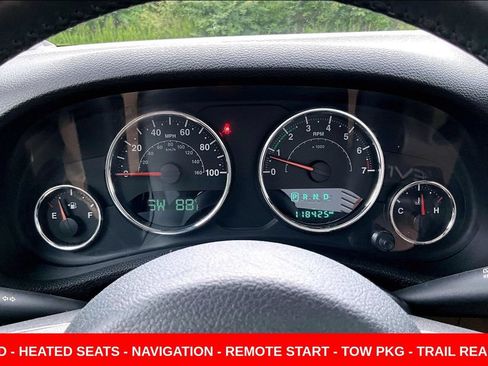 Used 2016 Jeep Wrangler Unlimited Sahara w/ Dual Top Group AWD/4WD image 13