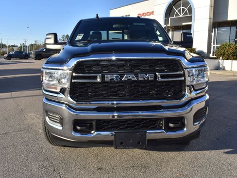 Used 2024 RAM 2500 Tradesman w/ Chrome Appearance Group image 4