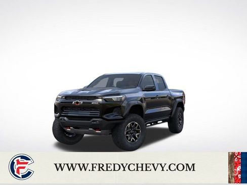 New 2026 Chevrolet Colorado ZR2 w/ Technology Package AWD/4WD image 8