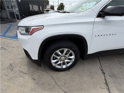 Used 2020 Chevrolet Traverse LS FWD image 10