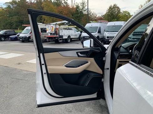 Used 2025 Acura MDX SH-AWD image 20