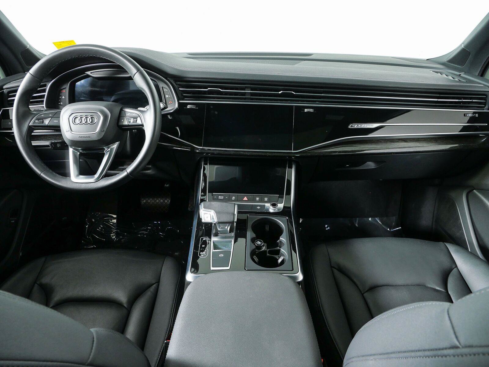 Used 2023 Audi Q7 2.0T Premium Plus w/ Premium Plus Package AWD/4WD image 21